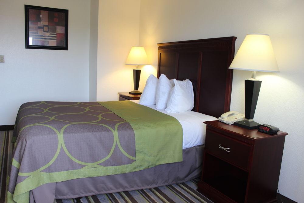 Hotel Super 8 By Wyndham Tuscaloosa Exteriér fotografie