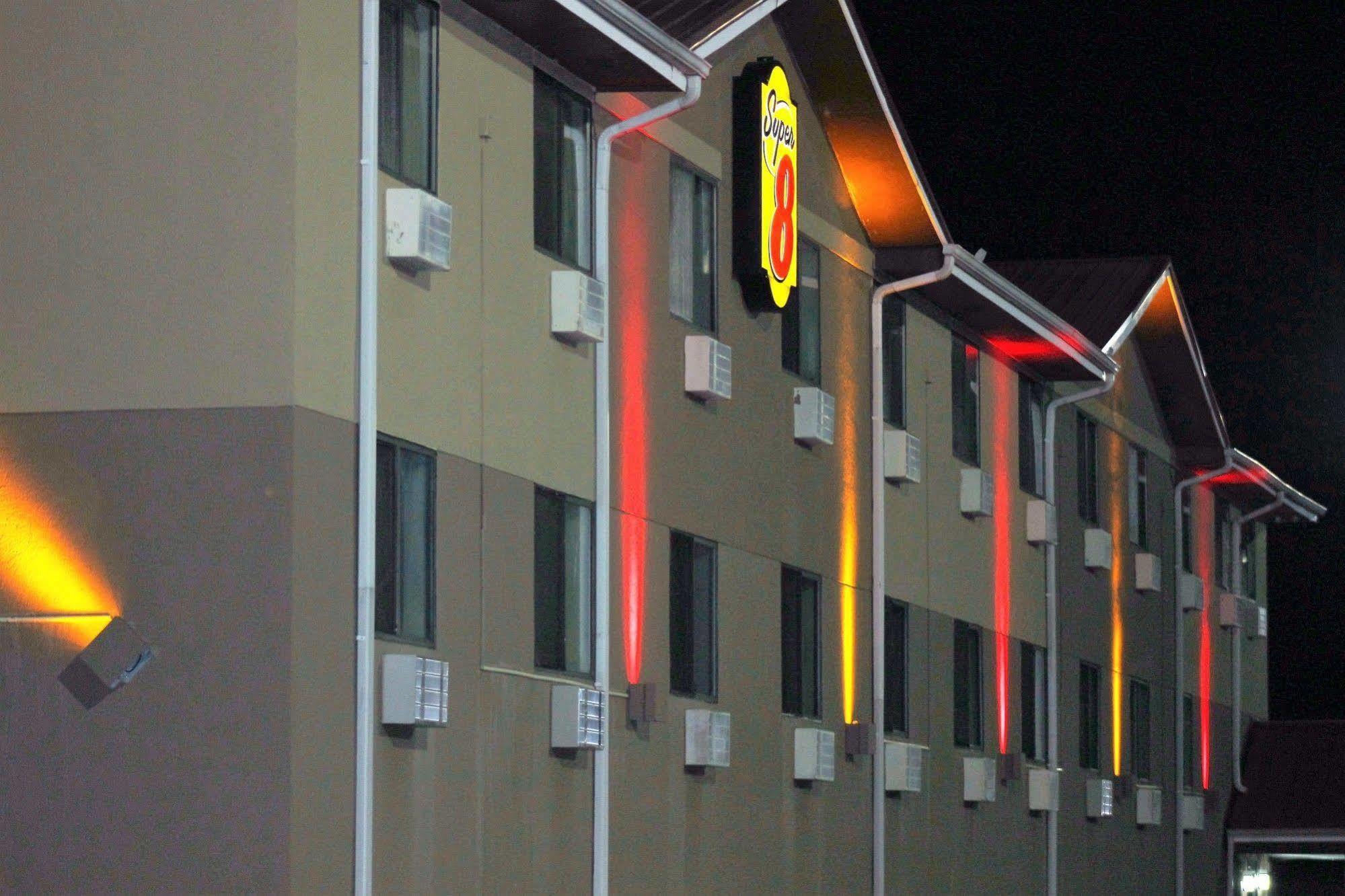 Hotel Super 8 By Wyndham Tuscaloosa Exteriér fotografie